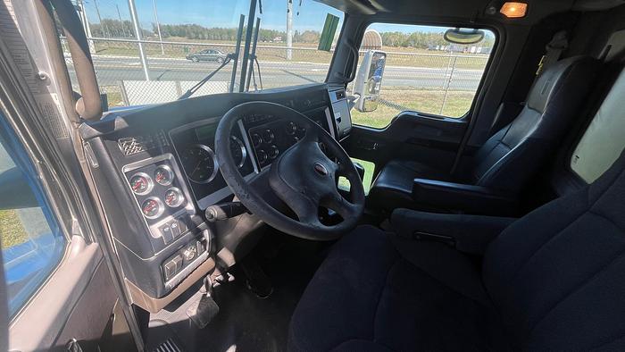 Used 2011 Kenworth T800