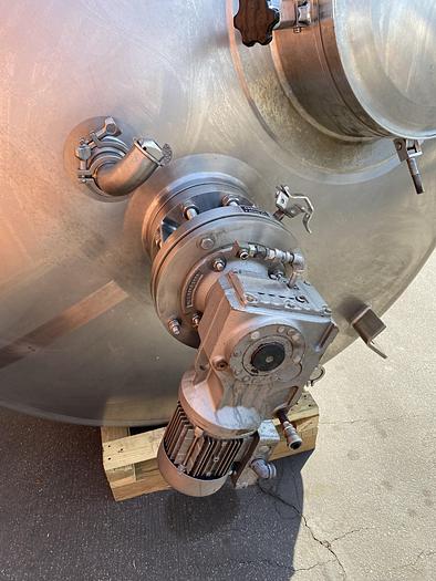 Used Paul Mueller 1000 Gallon Stainless Steel Jacketed Reactor w/ 5 HP Motor