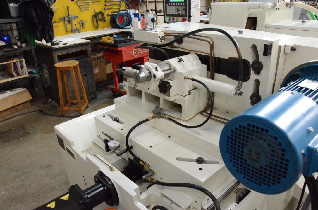 Usado ESTARTA 322 CNC Rectificadoras sin centros #4433