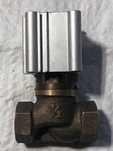 Farbo ET050NC Pneumatic Air Globe Valve 1/2" (MP)