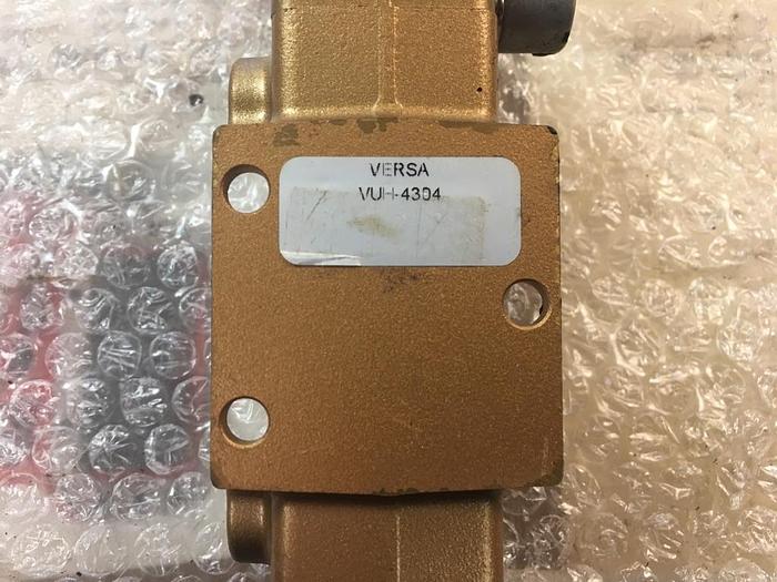 Used VERSA