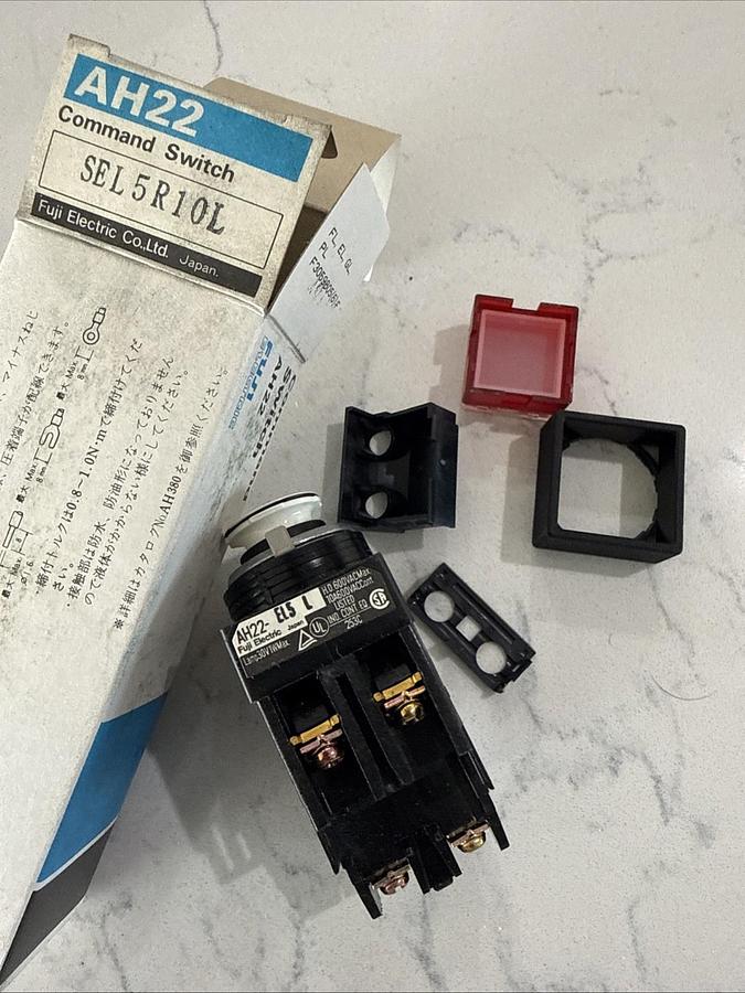 Fuji electric AH22-EL 5L command switch ah22-SEL 5R10L NEW