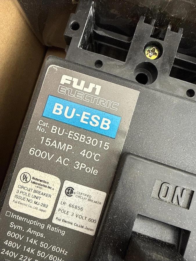 FUJI ELECTRIC BU-ESB  BU-ESB3015 Molded Case Circuit Breaker 3p 15a Amp 600v NEW