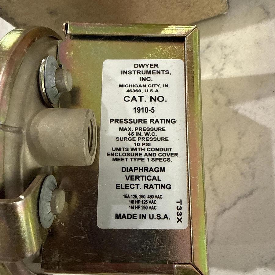 DWYER 1910-5 PRESSURE SWITCH SERIES 1900 NEW