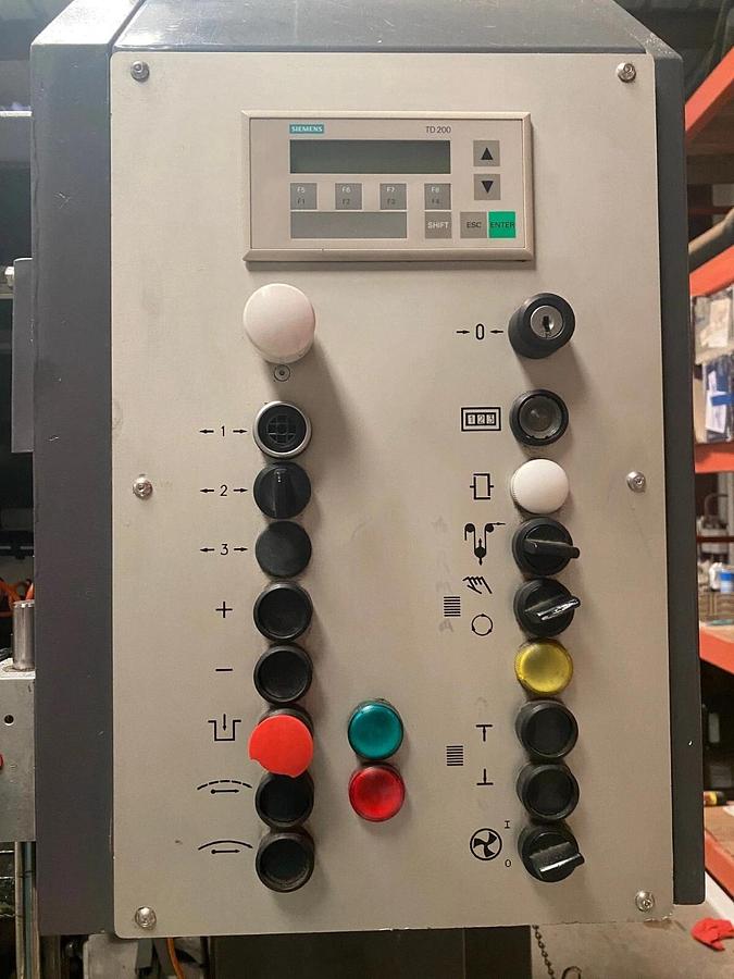 Refurbished 2005 refurbished 22.750" cutoff 38" wide Vits Rotocut S Servo Sheeter