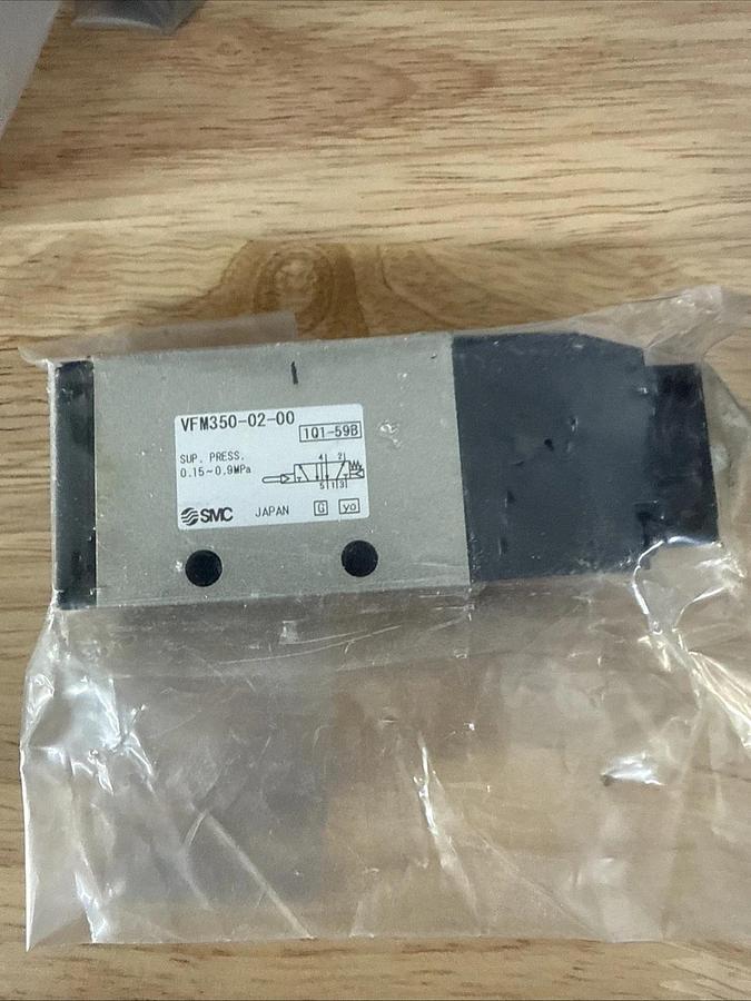 SMC VFM350-02-00 Mechanical Valve NEW