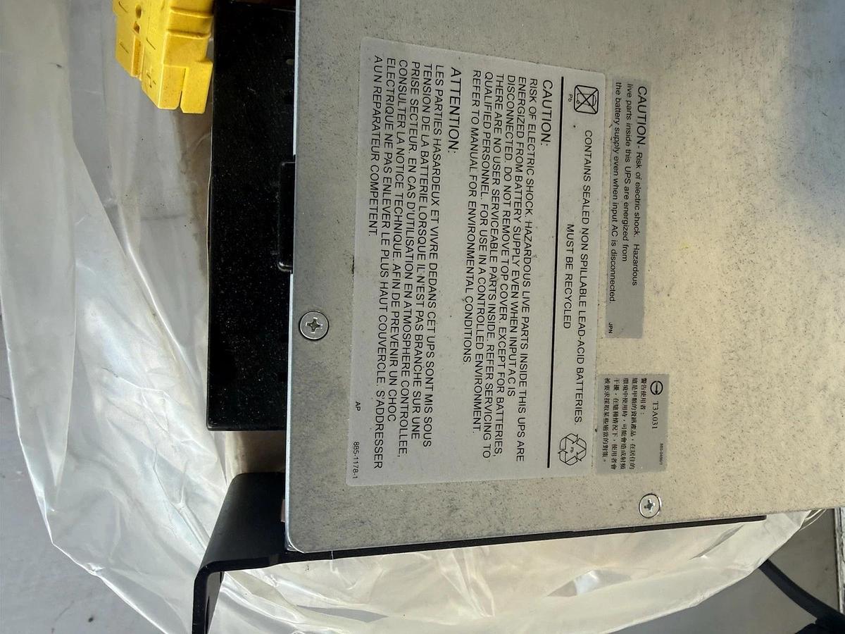 APC SUA1500RM2U UPS Faceplate And Rack All New In Box