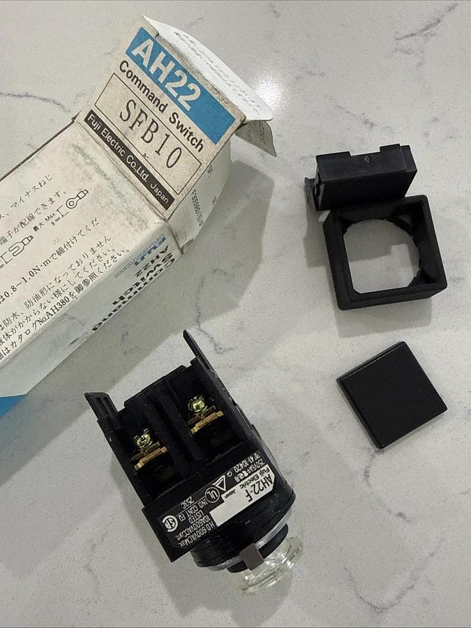 Fuji electric AH22-F command switch ah22-SFB10 NEW
