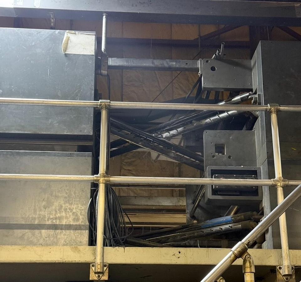 Used 2 in 4 out ribbon deck for web printing press 22.750" cutoff Shear slitters