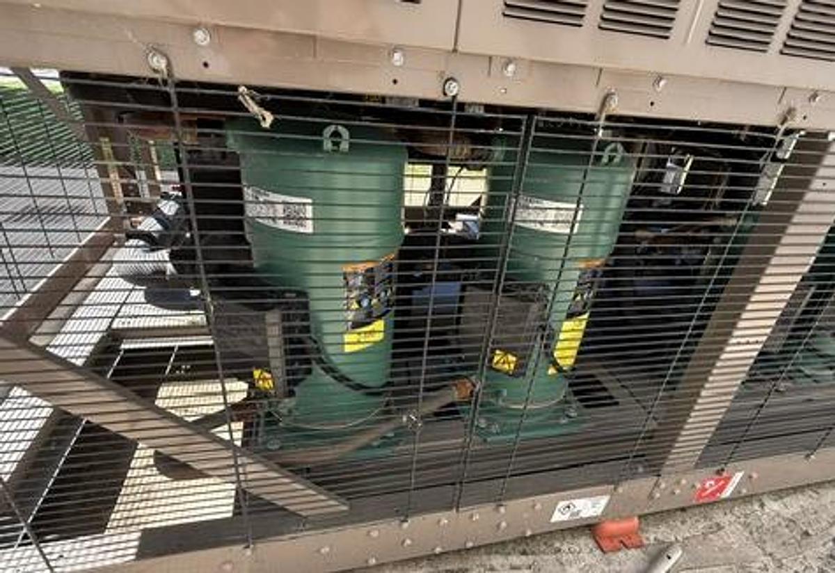 Used York 100 ton air cooled chiller