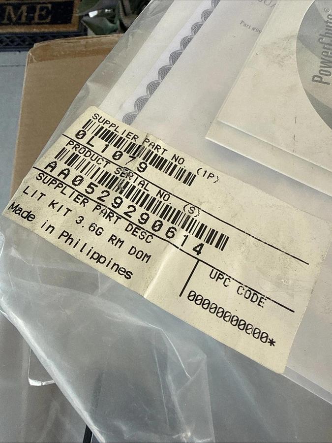 APC SUA1500RM2U UPS Faceplate And Rack All New In Box