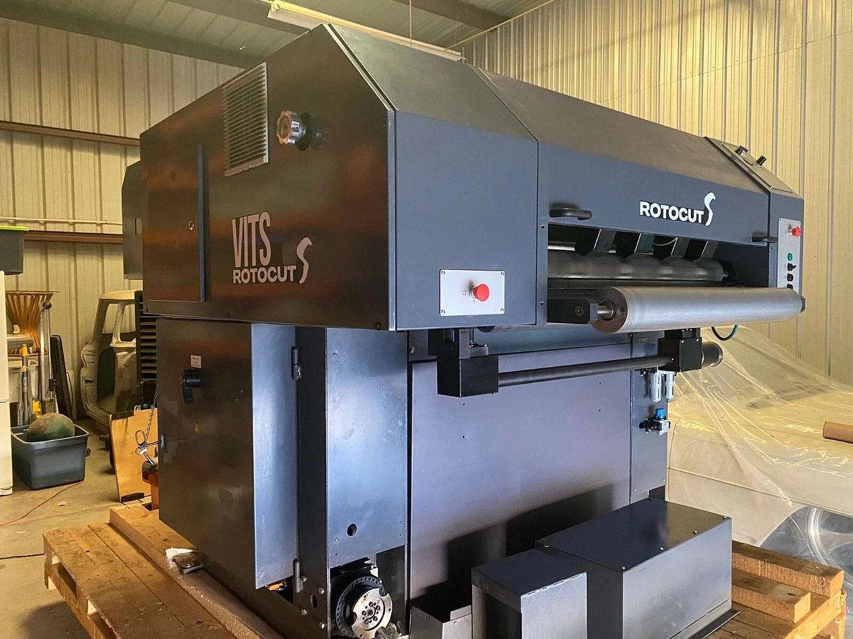 Refurbished 2005 refurbished 22.750" cutoff 38" wide Vits Rotocut S Servo Sheeter