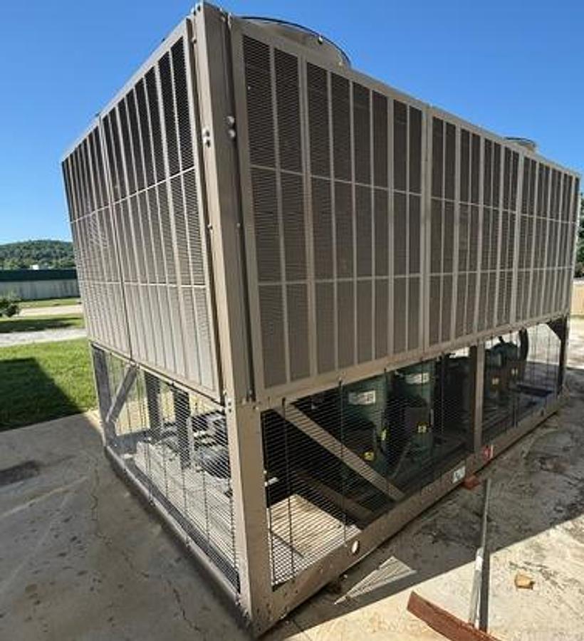 Used York 100 ton air cooled chiller
