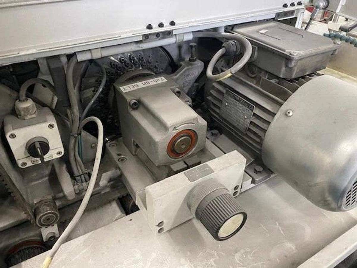 Used Gammerler RS111 4 Knife Trimmer With bump Turn