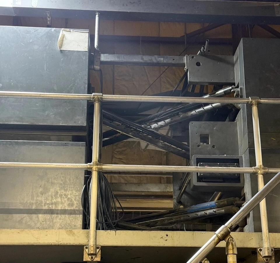 Used 2 in 4 out ribbon deck for web printing press 22.750" cutoff Shear slitters