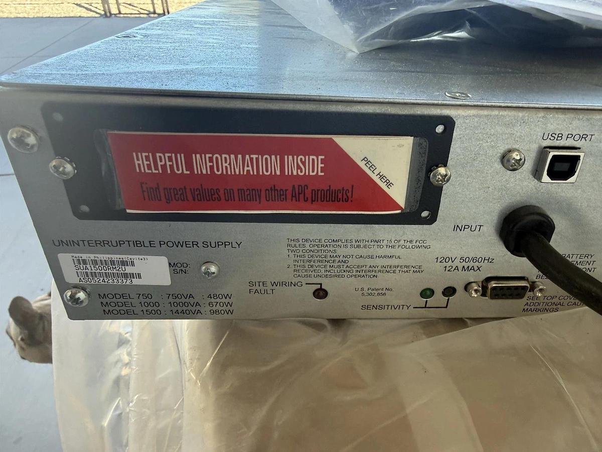 APC SUA1500RM2U UPS Faceplate And Rack All New In Box