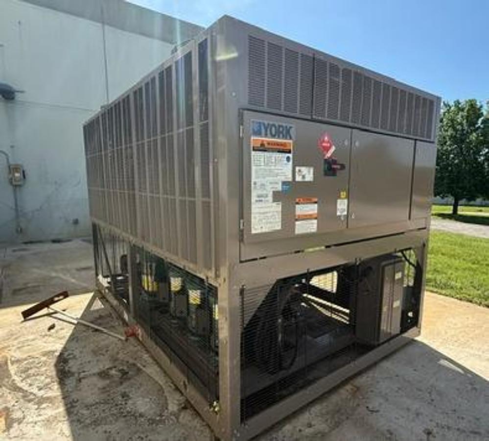 Used York 100 ton air cooled chiller