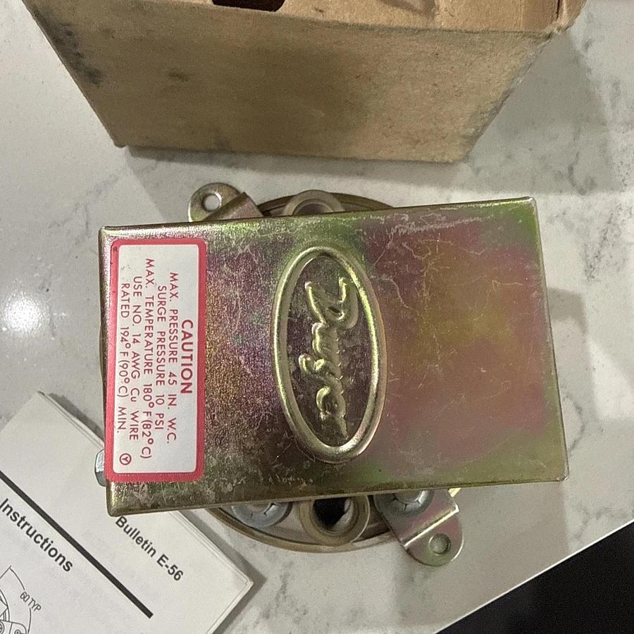 DWYER 1910-5 PRESSURE SWITCH SERIES 1900 NEW
