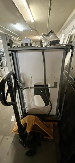 Used FISHER HAMILTON 5' Fume Hood