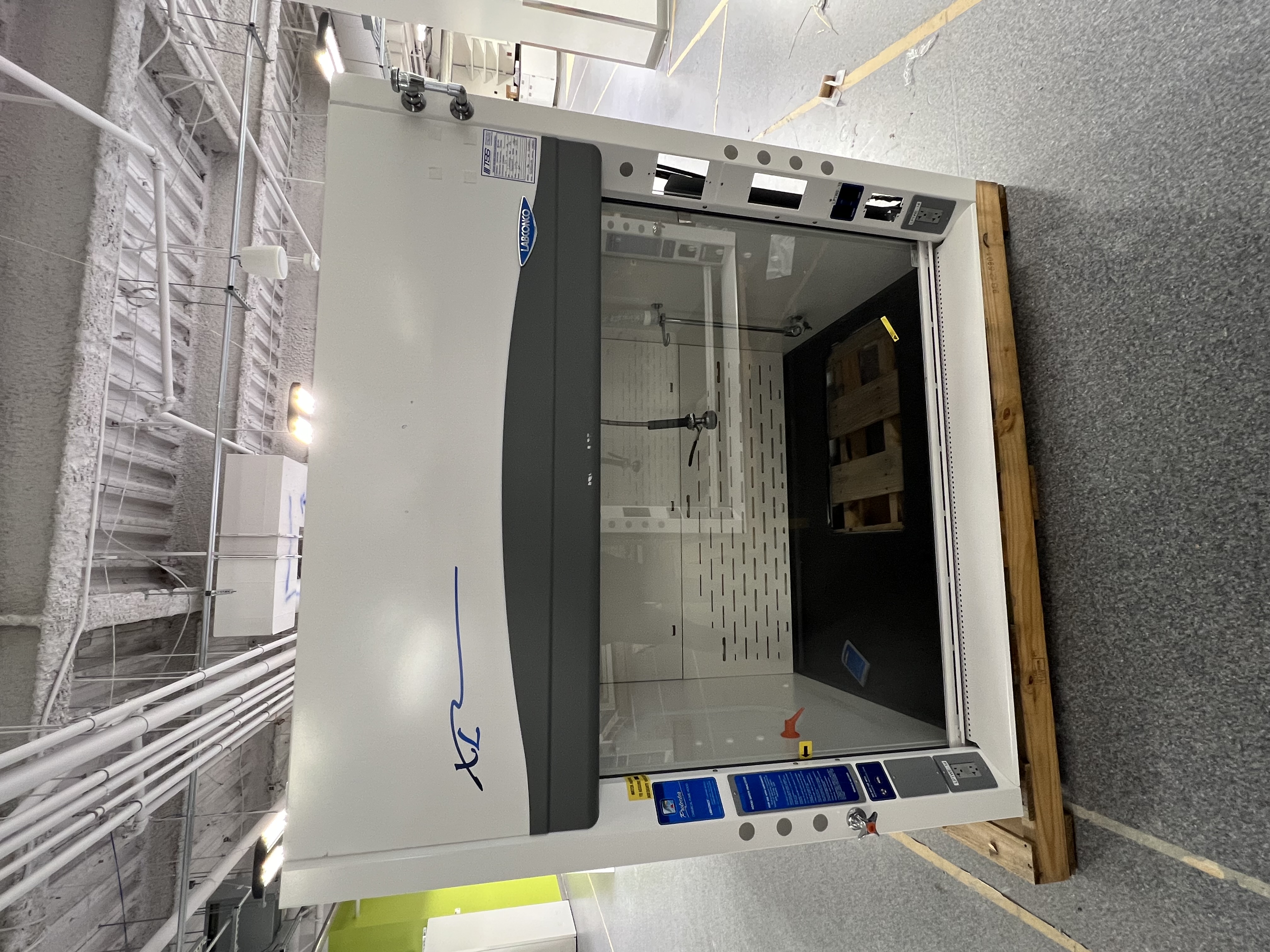 Used 2024 Used Labconco 5' Protector XL Benchtop Laboratory Hood Labconco - Protector Premier Laboratory Hood Model #11152000034036