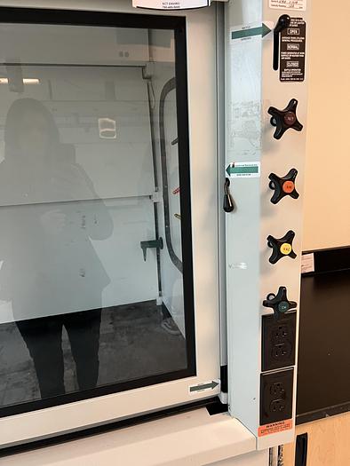 Used FISHER HAMILTON 8' SafeAire Fume Hood, Split Sash