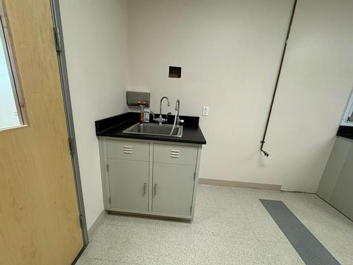 Used Used Metal Lab Casework