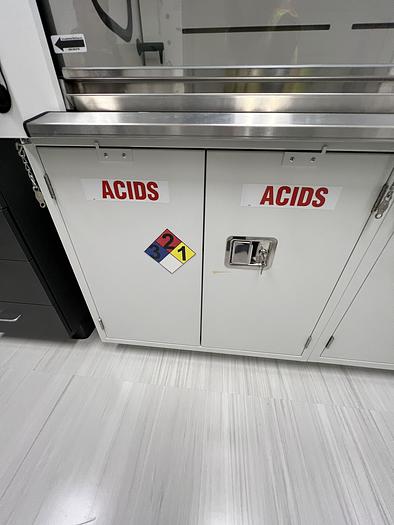 Used Hanson 6' Fume Hood, Model 5SA70A