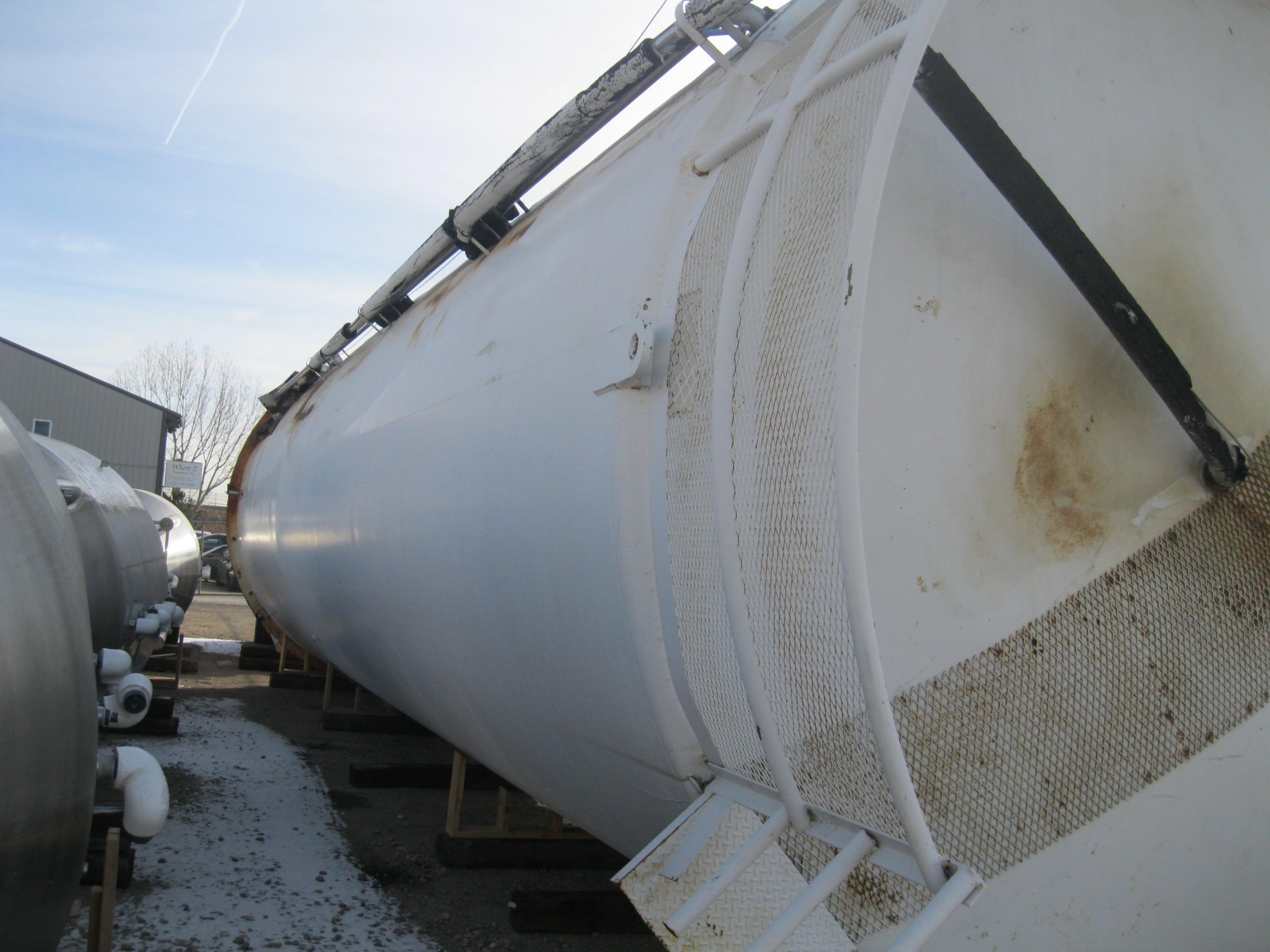 Usado 30000 GALLON STORAGE SILO TANK. MUELLER. VERTICAL