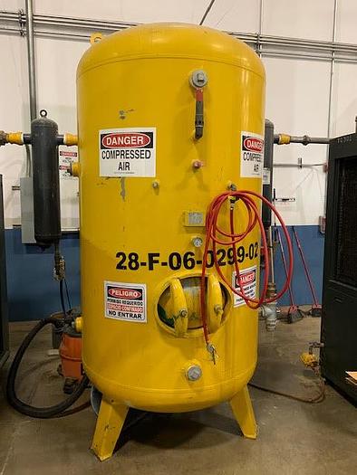 Used KAESER AIR COMPRESSOR 400 HP MODEL FSD 400 MFG. 2009 W/ AIR DRYER