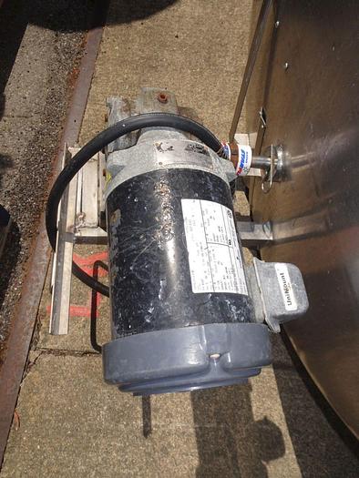 Used Tank, 1,000 Gallon, S/st, Jkt, Agit, Dairy, Horizontal #S743094