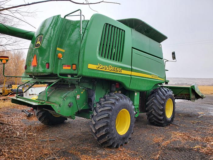 Used John Deere 9750 STS Combine w/ Corn Header