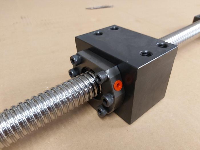 Kompletter Präzisions Kugelgewindetrieb mit Lagerung, Hub 560mm, Gew 25mm, Rexroth,  neu