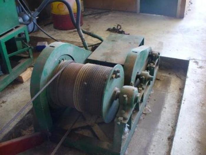 Used 48" Southern Cross 3 Knee Carriage System