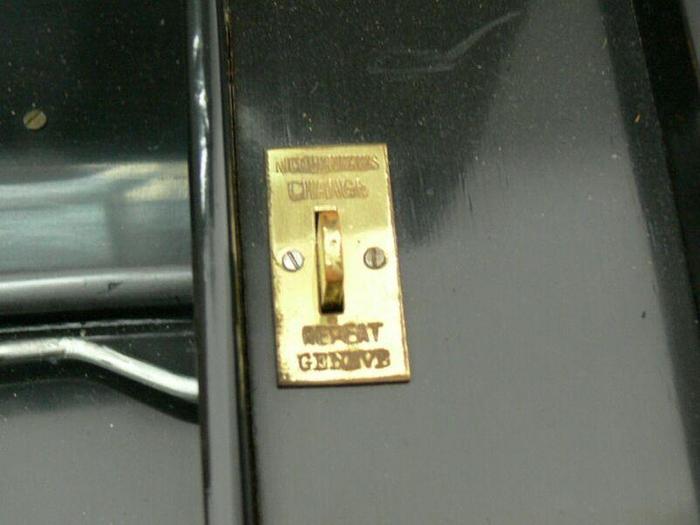 Used *RARE* ANTIQUE MUSIC BOX by Nicole Freres GENEVE w/ Dove Strikers  Circa 1875