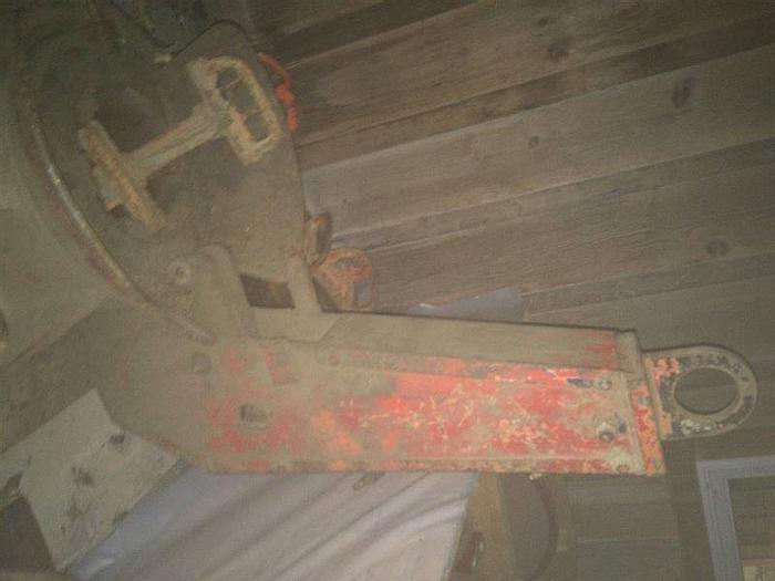 Used Hydraulic tongs with casing spinners / pipe spinner.