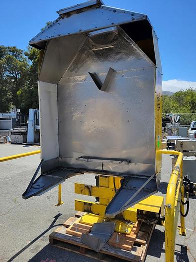 Used Dumper, Bin, Cart, Toter, Model WS-550, 2500-Pound Capacity, #S744036