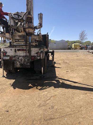 Used HB21242 Texoma 330 mounted on a 1985 Ford LT9000 Texoma 330