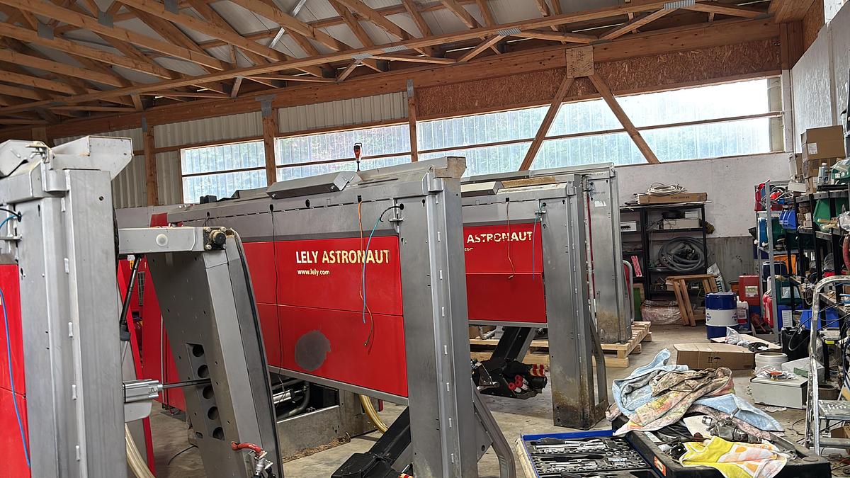 Überholt 2015 4x Lely A4 Manager
