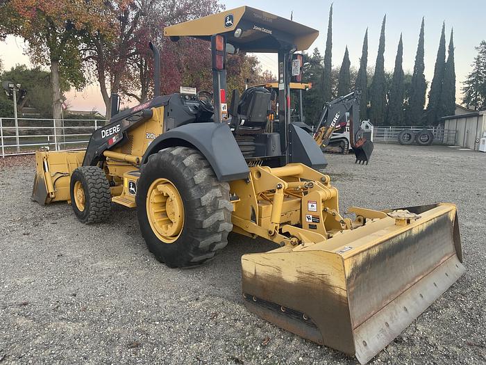 Used John Deere 210LJ