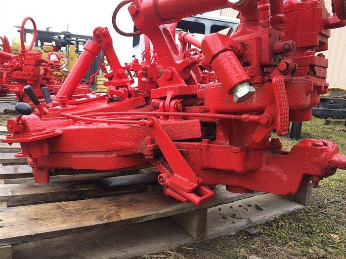 BJ BTS Hydraulic POWER TONGS - Sold