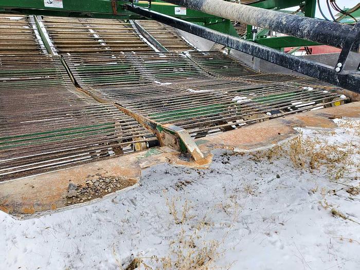 Used 2015 Lockwood 674 Potato Digger