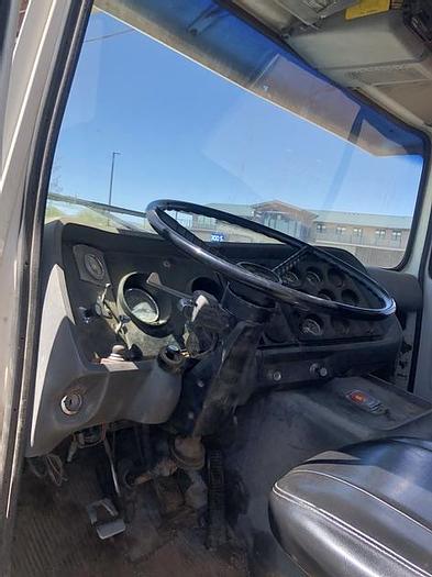 Used HB21242 Texoma 330 mounted on a 1985 Ford LT9000 Texoma 330