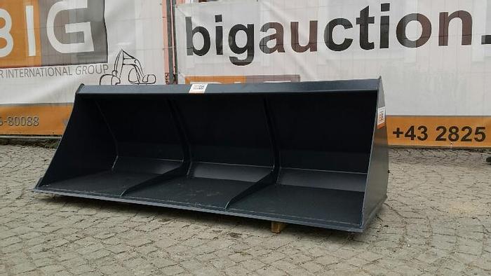 Leichtgutschaufel 220 cm passend zu JCB 520-50 Aufnahme