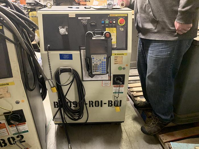 Used FANUC R2000iB/165F 6 AXIS CNC ROBOT WITH R30iA CONTROLLER 165KG X 2655mm REACH