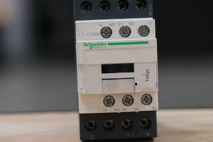 Thompson Machinery Contactor 4 Pole 4kW @24V AC 2 x N/O , 2 x N/C