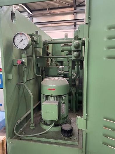 Gebruikt MAE 16t. richtpers