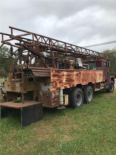 Used 1975 Davey M8 Drill Rig