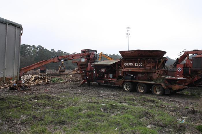 Used MORBARK 1300A Tub Grinder.