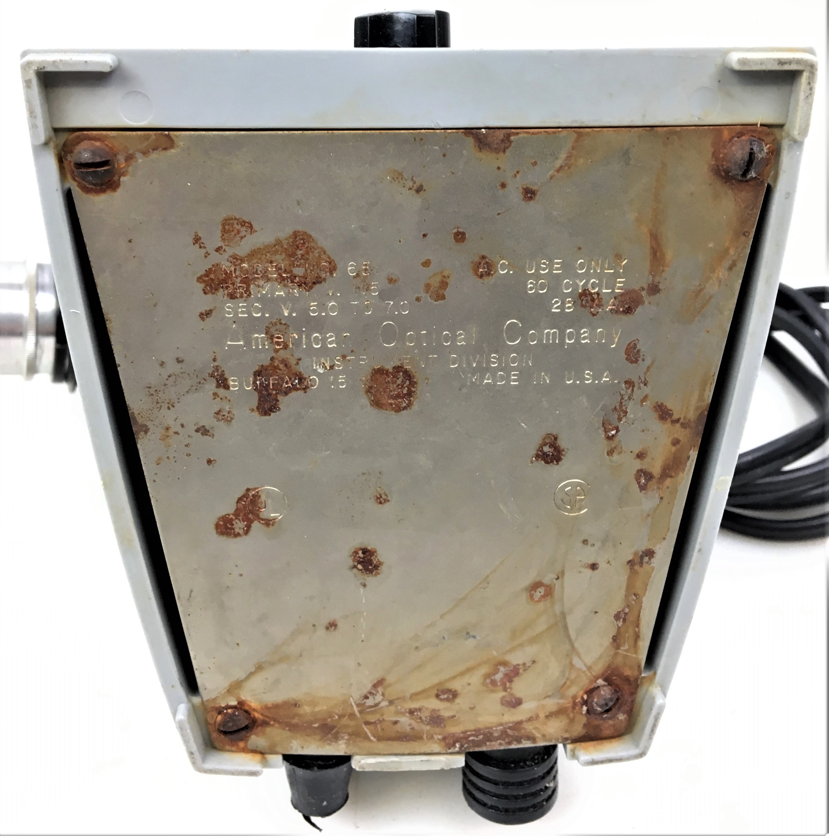 Used American Optical StarLite 65 Variable Transformer with Lamp