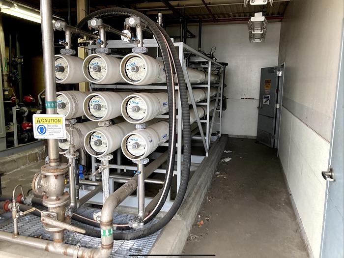 Used OSMONICS MODEL RO.100-FRP.PRR.MOD WATER PURIFICATION SYSTEM